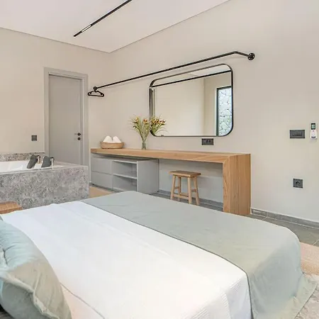 Viohouses 5- Luxury Private Korunakli Oezel Havuzlu 빌라 *