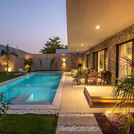 빌라 Viohouses 5- Luxury Private Korunakli Oezel Havuzlu