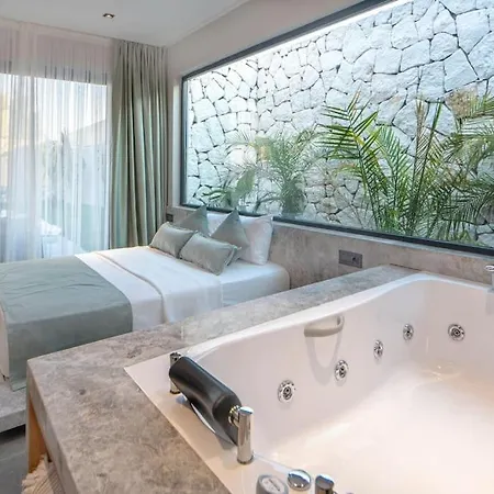 Viohouses 5- Luxury Private Korunakli Oezel Havuzlu *