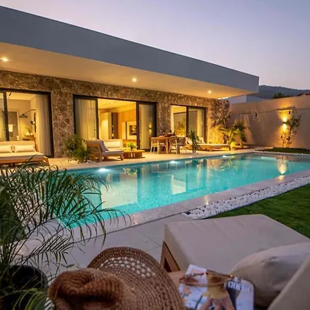 빌라 Viohouses 5- Luxury Private Korunakli Oezel Havuzlu