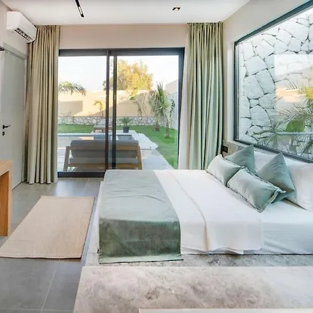 Viohouses 5- Luxury Private Korunakli Oezel Havuzlu 페티예