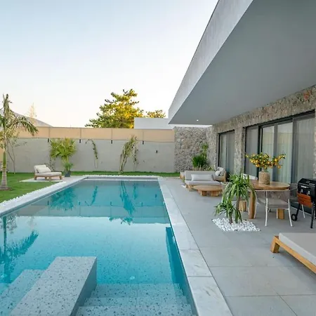 빌라 Viohouses 5- Luxury Private Korunakli Oezel Havuzlu 페티예