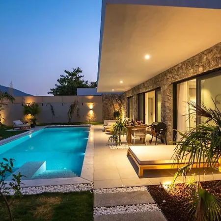 Viohouses 5- Luxury Private Korunakli Oezel Havuzlu * Fethiye
