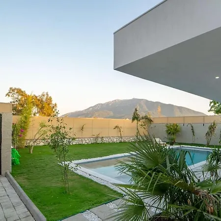 Villa Viohouses 5- Luxury Private Korunakli Oezel Havuzlu