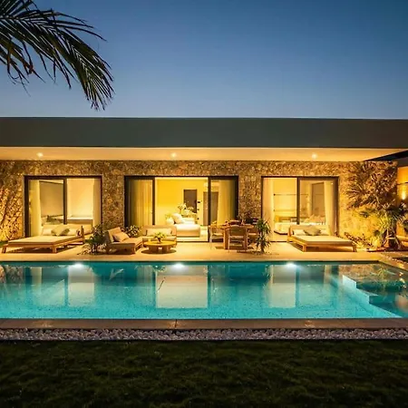 Viohouses 5- Luxury Private Korunakli Oezel Havuzlu Villa Fethiye
