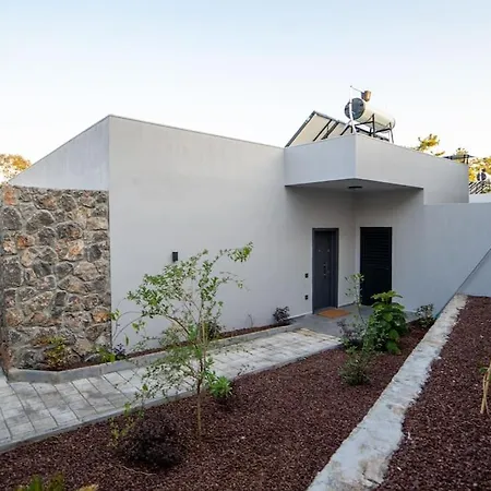Viohouses 5- Luxury Private Korunakli Oezel Havuzlu